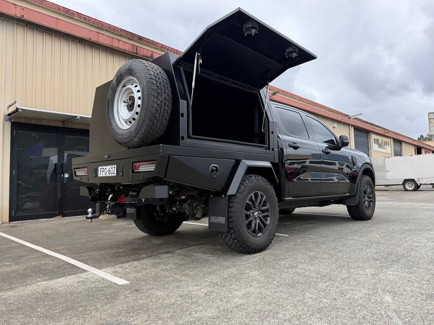 1600mm Tray & 1400 Canopy Package W/ Trundle