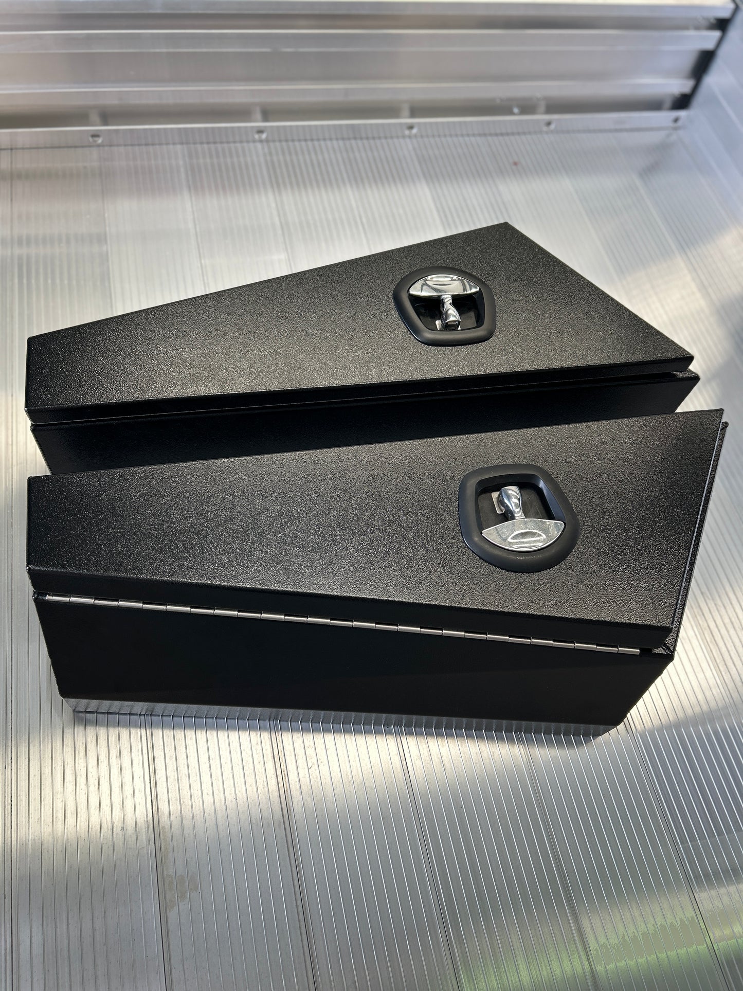 UTE UNDER TRAY LOCKABLE TOOL BOX SET 1080MM