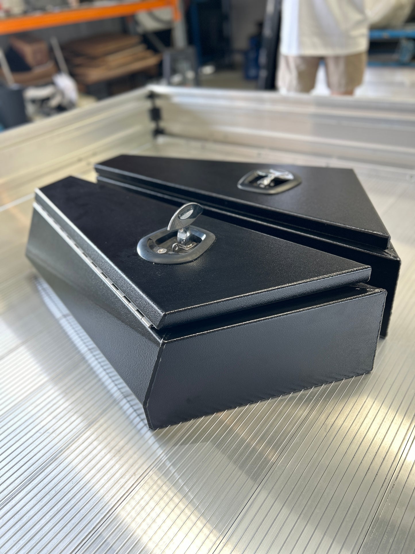 UTE UNDER TRAY LOCKABLE TOOL BOX SET 1080MM