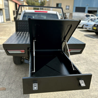 1880mm Black Ute Tray With Trundle