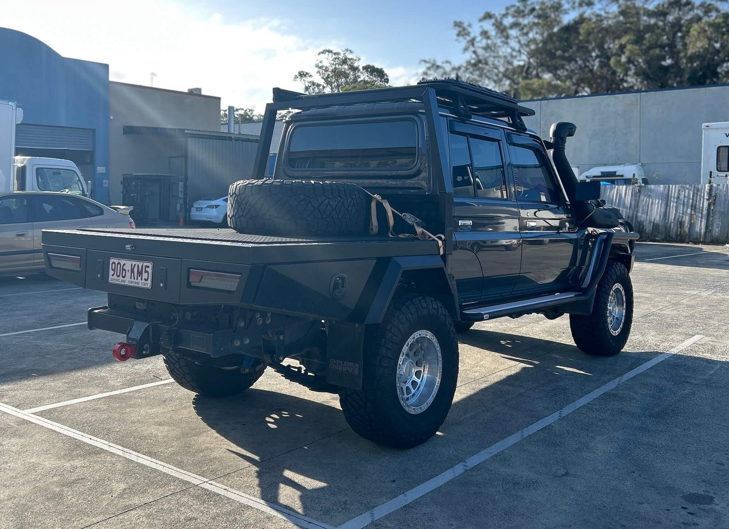 1680L Black Trundle Ute Tray - LC79 Landcruiser