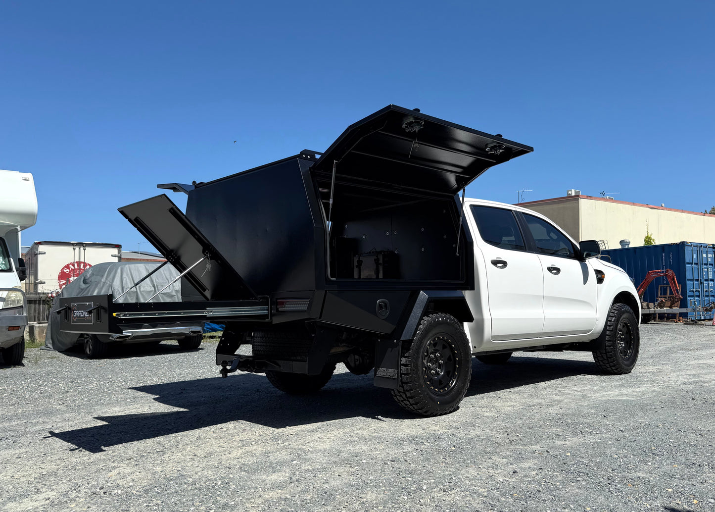 1680mm Service Body W/Trundle