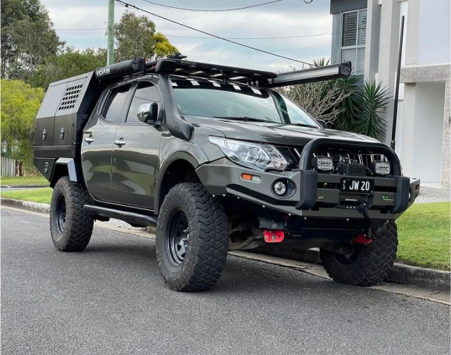 Mitsubishi Triton